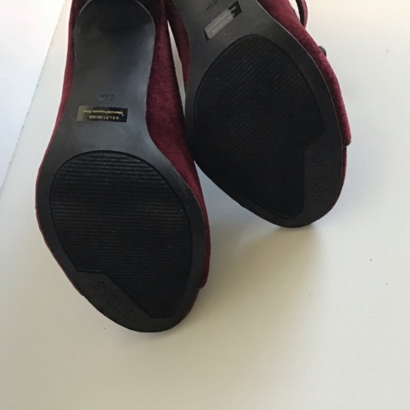 Guess Wine Velvet Strappy Stilleto Heels Sz 8.5 - Picture 8 of 8